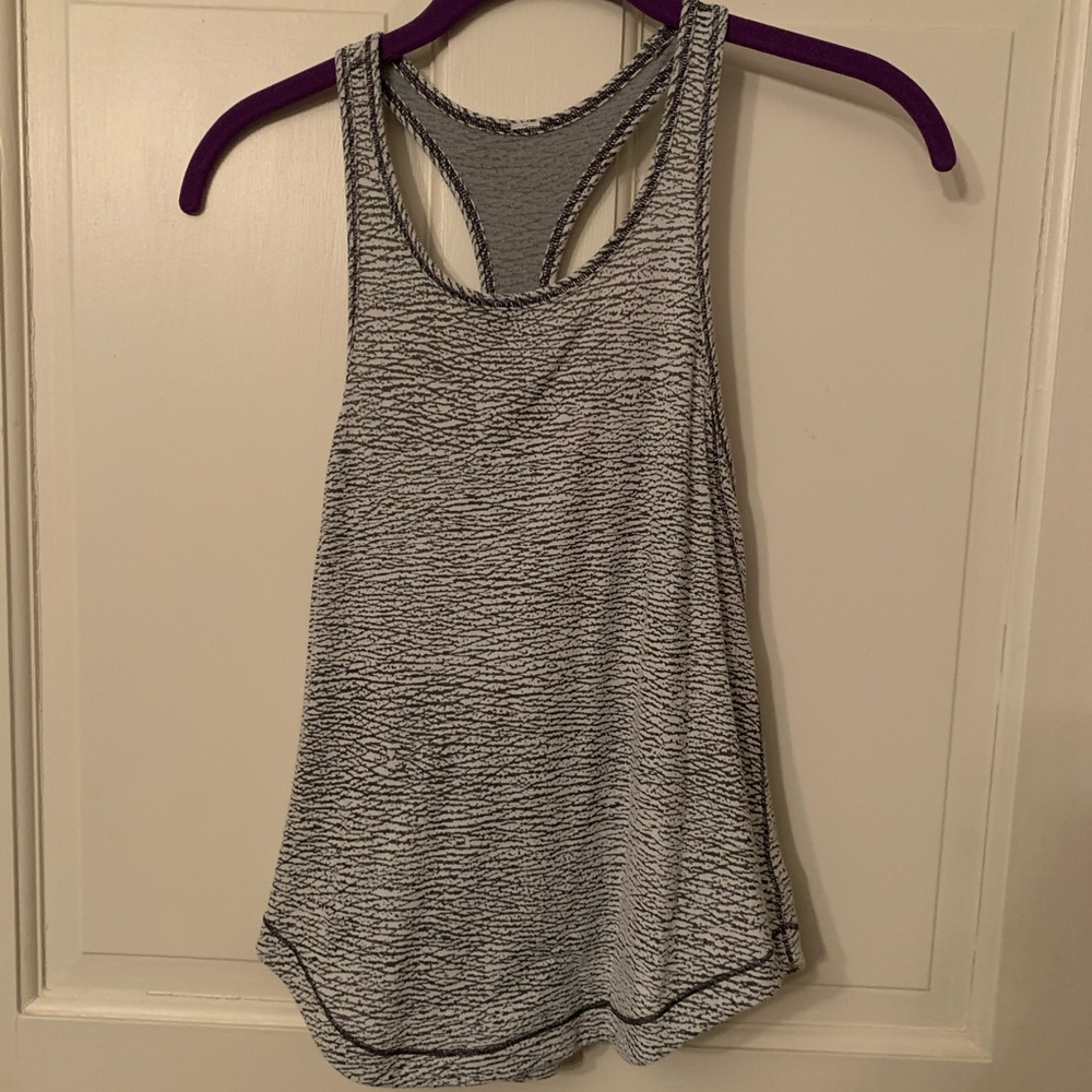 ON HOLD: LULULEMON TANK